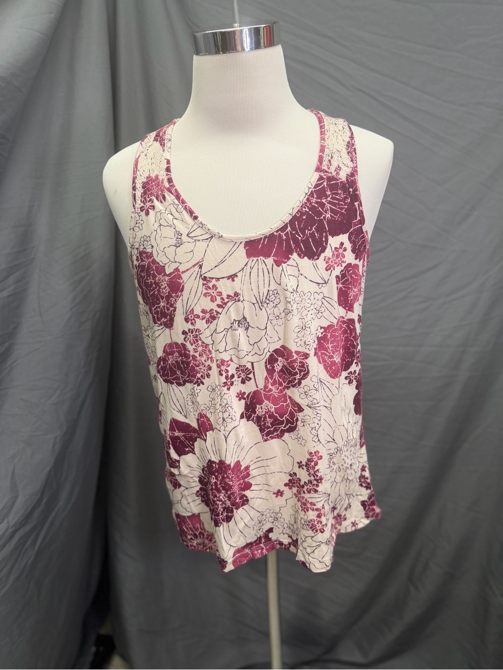 Sonoma Floral Scoop Tank Top - Ivory & Berry